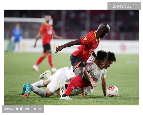 赛后分析广州足球队与武汉足球队的战术意识与表现对比